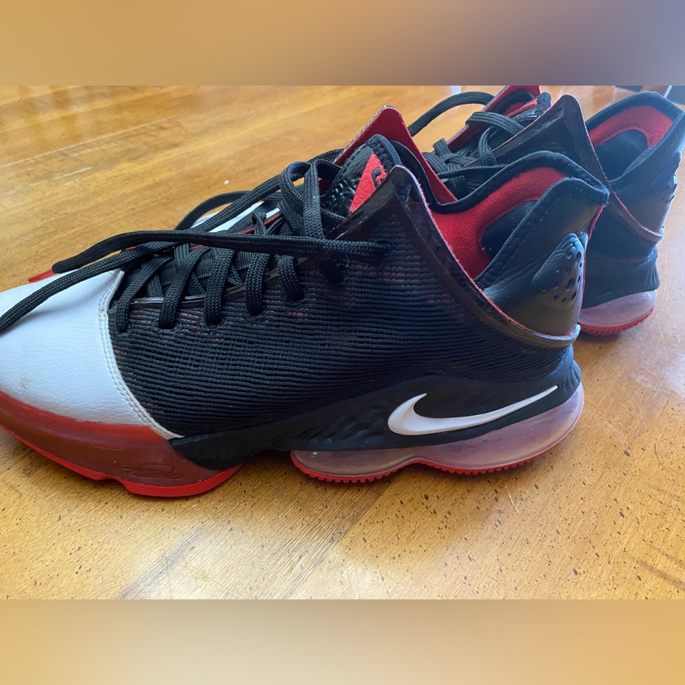 Nike Lebron 19 Low Black White Red University Men’s 11